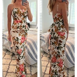 NWT Boohoo Floral Mermaid Style Maxi Dress